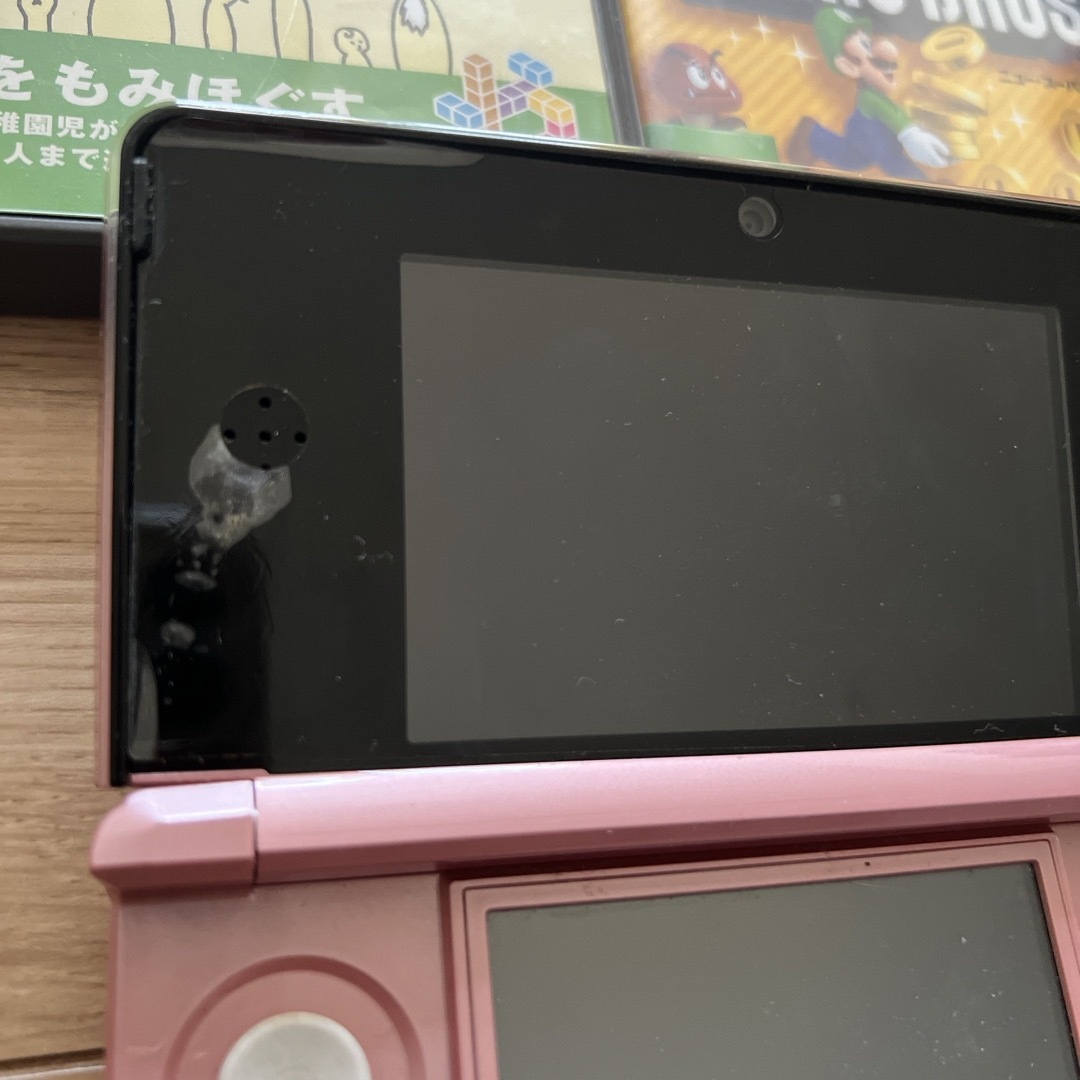 3DS本体(アダプターつき)➕ソフト3本 エンタメ/ホビーのゲームソフト/ゲーム機本体(携帯用ゲーム機本体)の商品写真