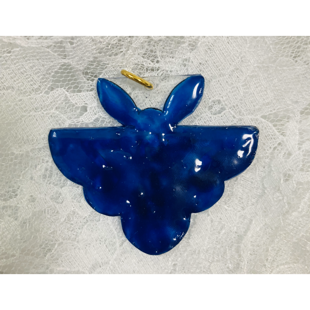 蚕印アクリルチャーム（大・藍）ストラップ ハンドメイドのアクセサリー(キーホルダー/ストラップ)の商品写真