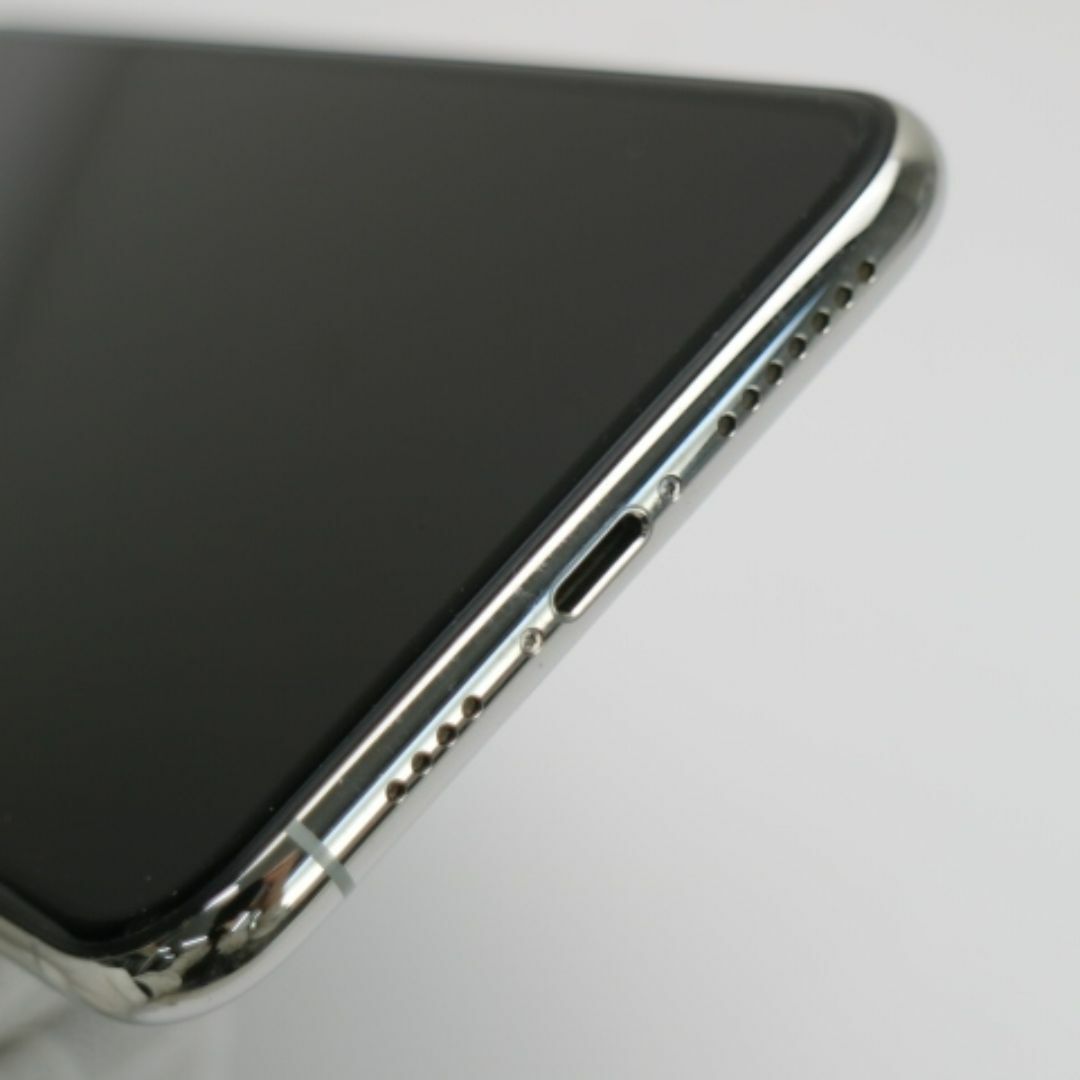 iPhone(アイフォーン)の超美品 SIMフリー iPhone 11 Pro Max 256GB シルバー  M333 スマホ/家電/カメラのスマートフォン/携帯電話(スマートフォン本体)の商品写真