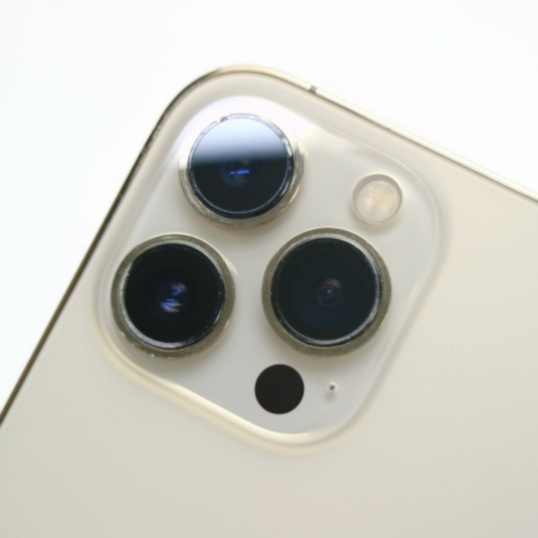 iPhone(アイフォーン)の超美品 SIMフリー iPhone13 Pro Max 512GB ゴールド M333 スマホ/家電/カメラのスマートフォン/携帯電話(スマートフォン本体)の商品写真