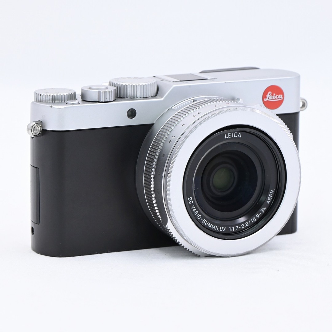 LEICA(ライカ)のLeica D-LUX7 シルバー スマホ/家電/カメラのカメラ(コンパクトデジタルカメラ)の商品写真