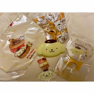 ポムポムプリン　ランチバッグ　キーホルダー　お弁当箱　うちわ(キャラクターグッズ)