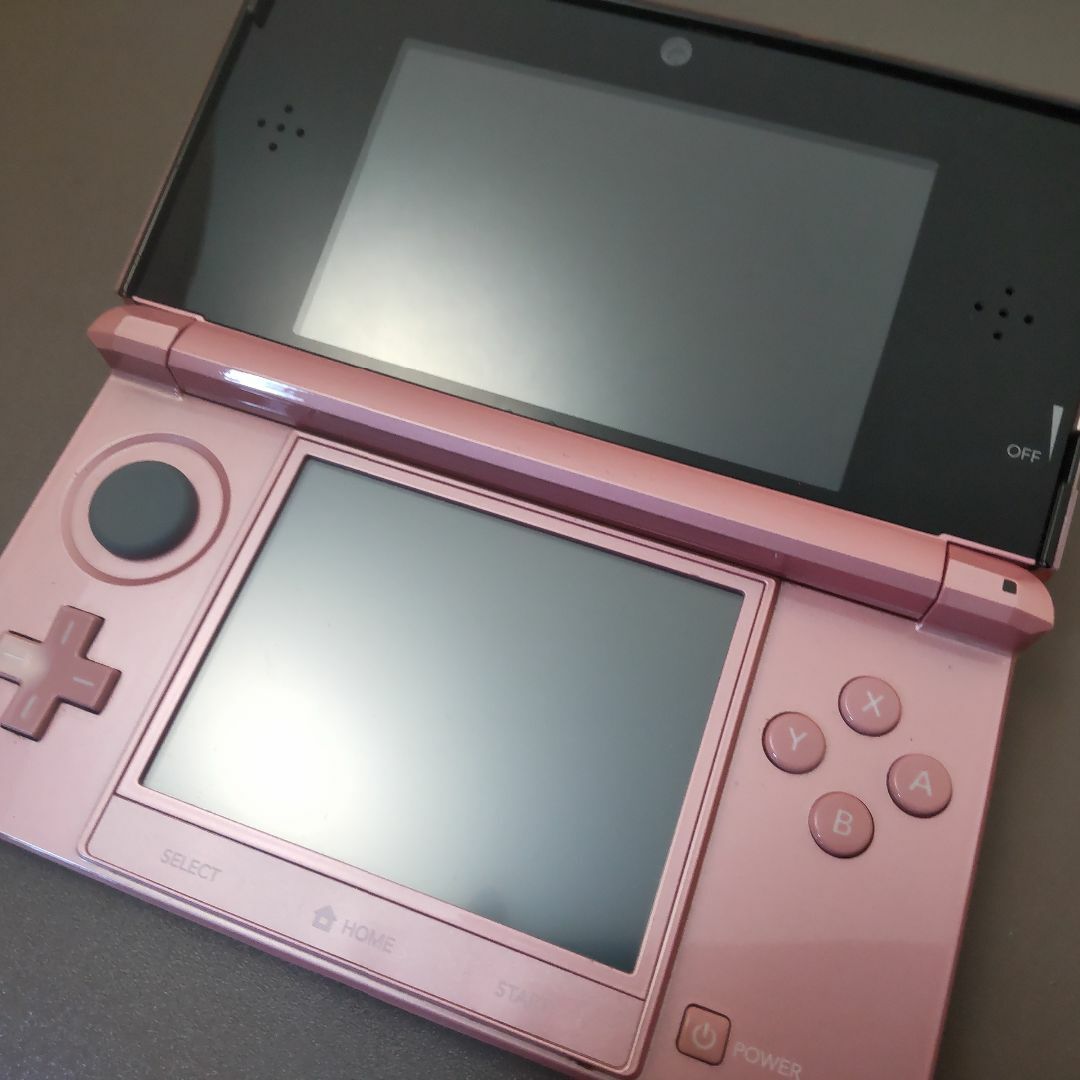 ニンテンドー3DS(ニンテンドー3DS)の安心の整備済み！◆任天堂3DS 中古本体◆ミスティピンク◆86 エンタメ/ホビーのゲームソフト/ゲーム機本体(携帯用ゲーム機本体)の商品写真