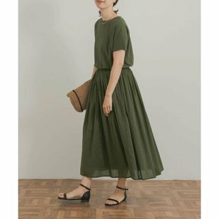 アーバンリサーチドアーズ(URBAN RESEARCH DOORS)の【GREEN】コットンボイルドッキングギャザーワンピース(ロングワンピース/マキシワンピース)