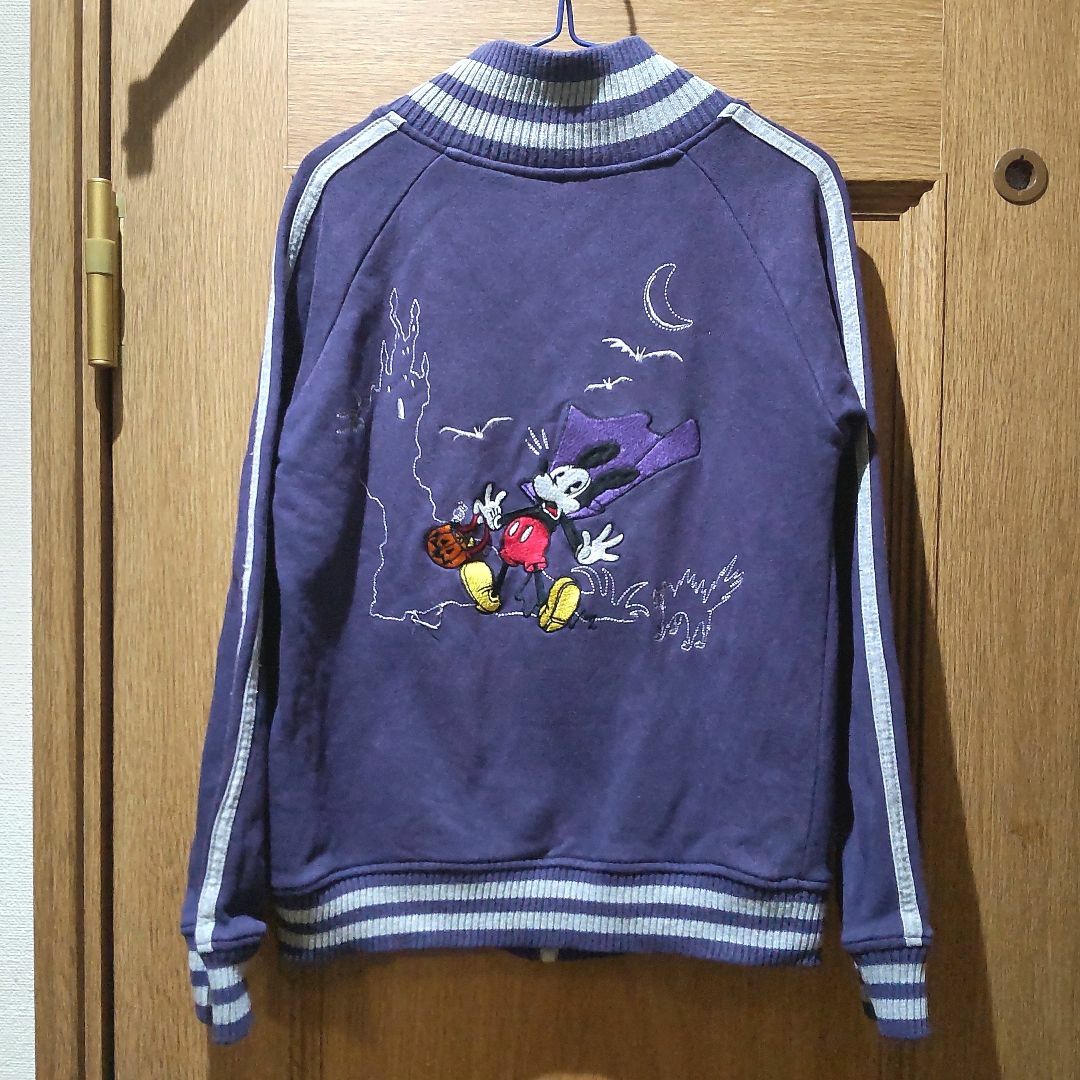 Disney(ディズニー)のディズニー　ミッキーのジャンパー　サイズ130　[465] キッズ/ベビー/マタニティのキッズ服男の子用(90cm~)(ジャケット/上着)の商品写真