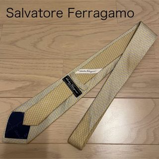 Salvatore Ferragamo フェラガモ シルクネクタイ