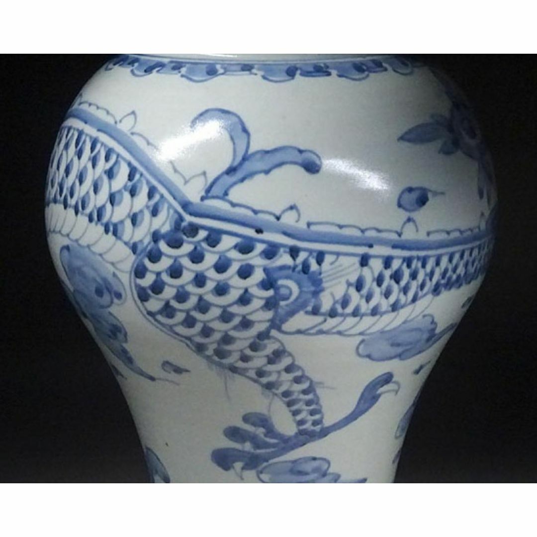 韓国美術 李朝 龍紋染付 壺 花瓶 瓶台付 高約34cm s02545 韓国美術 李朝 龍紋染付 壺 花瓶 瓶台付 高約34cm s02545