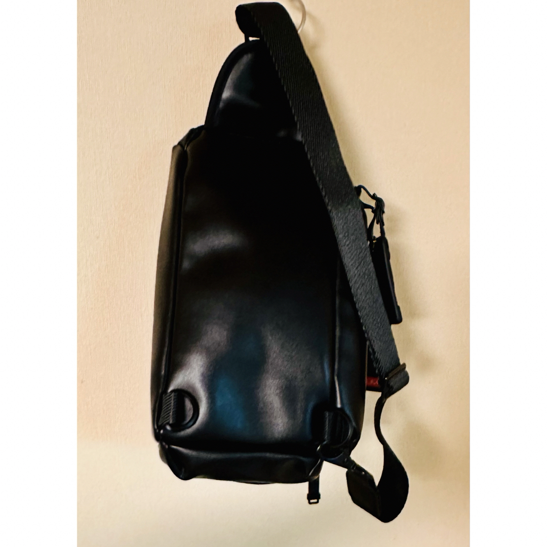 【未使用】TUMI『ケリー』スリング ボディバッグ レザー仕様 【未使用】TUMI『ケリー』スリング ボディバッグ レザー仕様