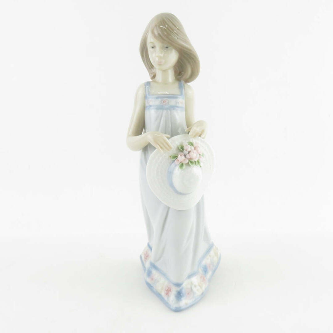 美品 LLADRO リヤドロ 5643 お気に入りの麦わら帽子 フィギュリン 1点 女性 置物 陶器人形 西洋 オブジェ SU5911C  インテリア/住まい/日用品のインテリア小物(置物)の商品写真