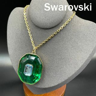 スワロフスキー(SWAROVSKI)のスワロフスキー ネックレス ゴールド グリーン ラインストーン カラーストーン (ネックレス)