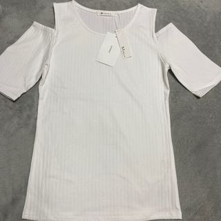 M.deux - 【新品タグ付き】M.deux 肩出し　Tシャツ