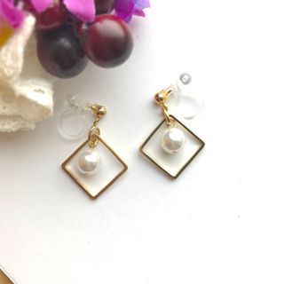 四角＊パール　イヤリング　ピアス(ピアス)