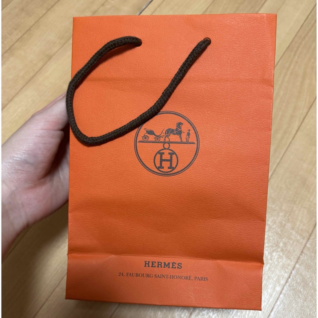 Hermes(エルメス)のエルメス 紙袋 レディースのバッグ(ハンドバッグ)の商品写真