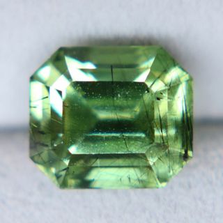 天然ルチルペリドット 3.81ct【P188】(各種パーツ)