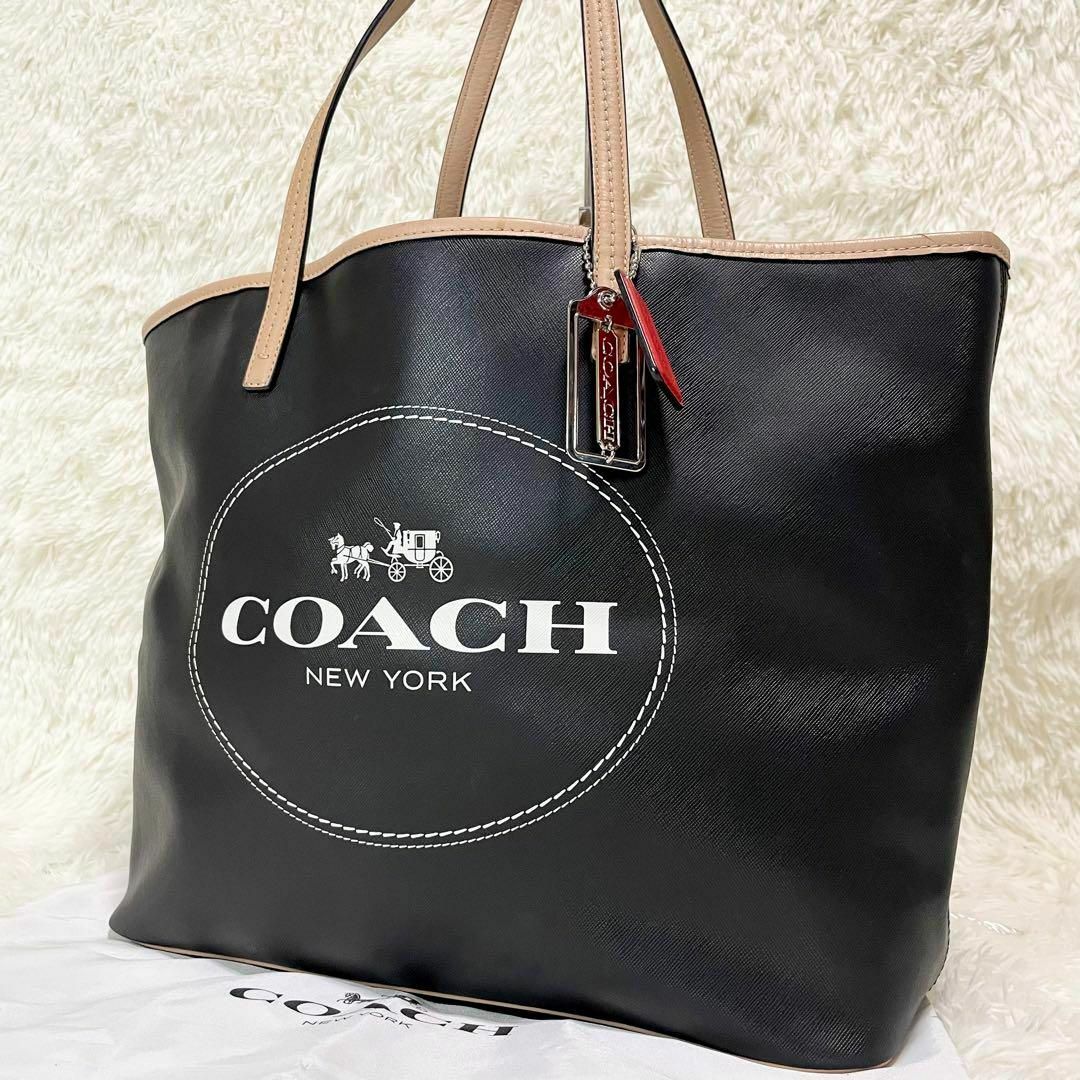 COACH(コーチ)のコーチ　トートバッグ　ホースアンドキャリッジ　大容量　ブラック　PVC レザー レディースのバッグ(トートバッグ)の商品写真