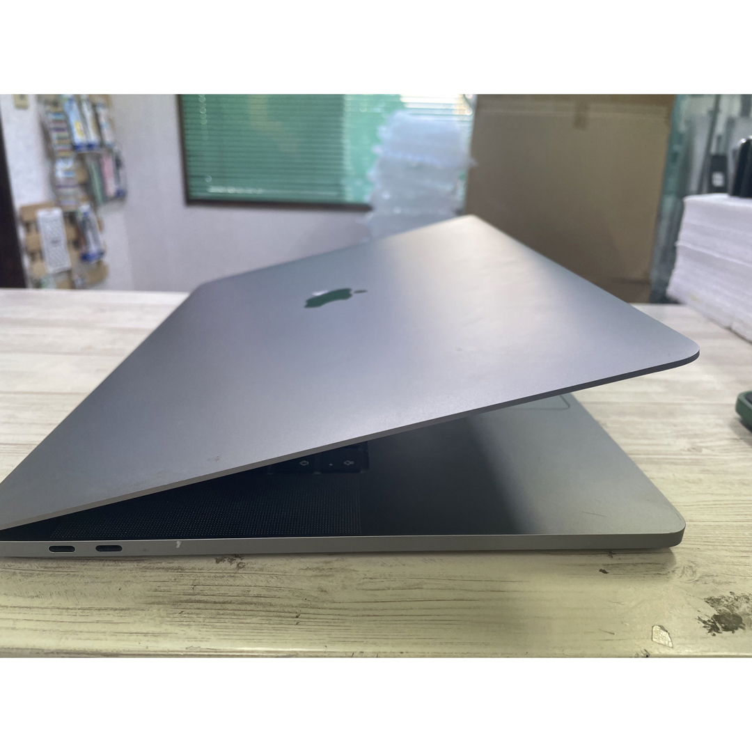 macbook pro 2019 16inch スマホ/家電/カメラのPC/タブレット(ノートPC)の商品写真