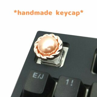 自作キーキャップ　キラキラピンクパールとシルバーの額縁③　キートップ　アルチザン(PC周辺機器)