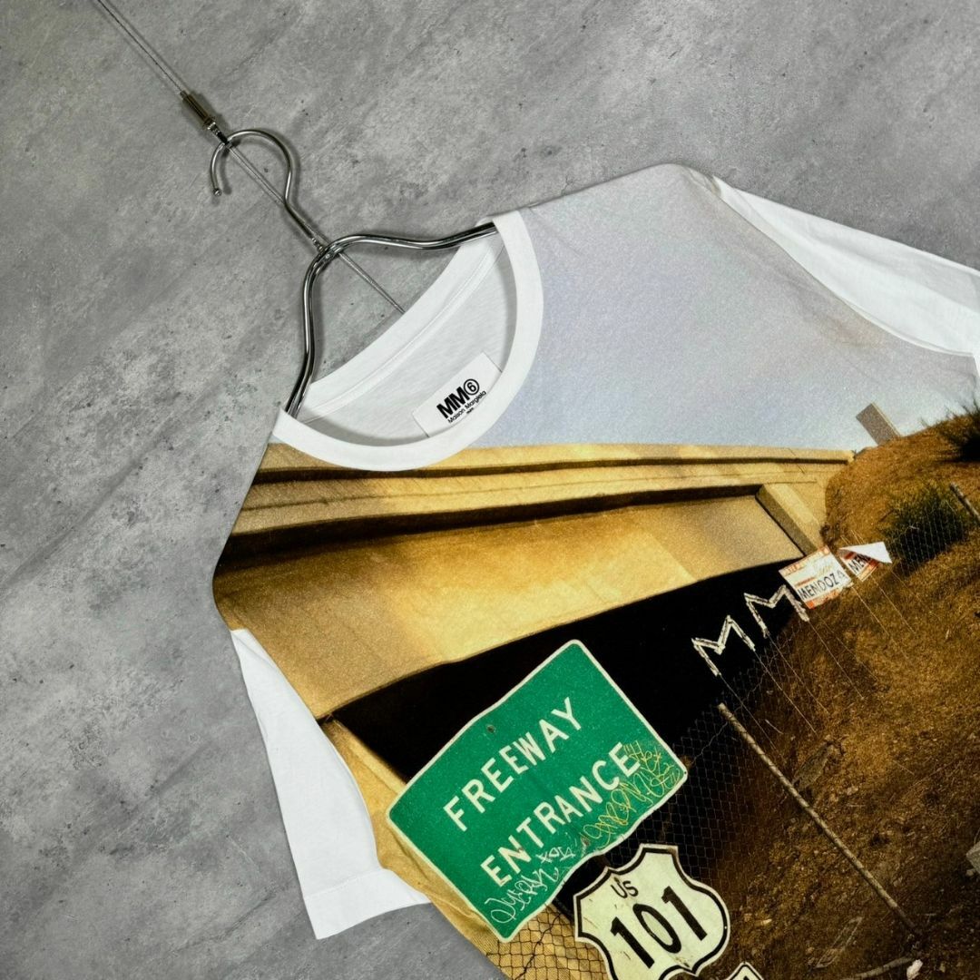 MM6(エムエムシックス)の『MM6 Maison Margiela』エムエムシックス (L) Tシャツ レディースのトップス(Tシャツ(半袖/袖なし))の商品写真