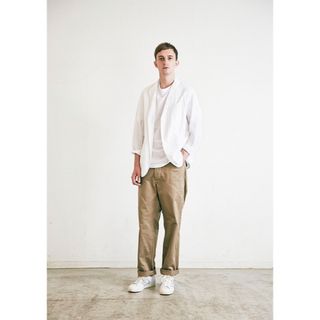 コモリ(COMOLI)のCOMOLI BELTED CHINO PT コモリ ベルテッド チノパンツ　0(チノパン)