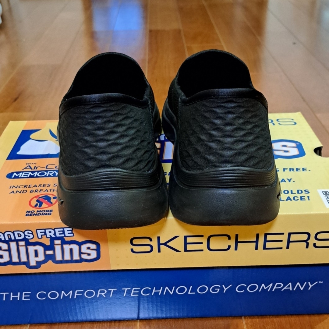 SKECHERS(スケッチャーズ)のスリップインズ  ゴーウォーク  アーチフィット レディースの靴/シューズ(スニーカー)の商品写真