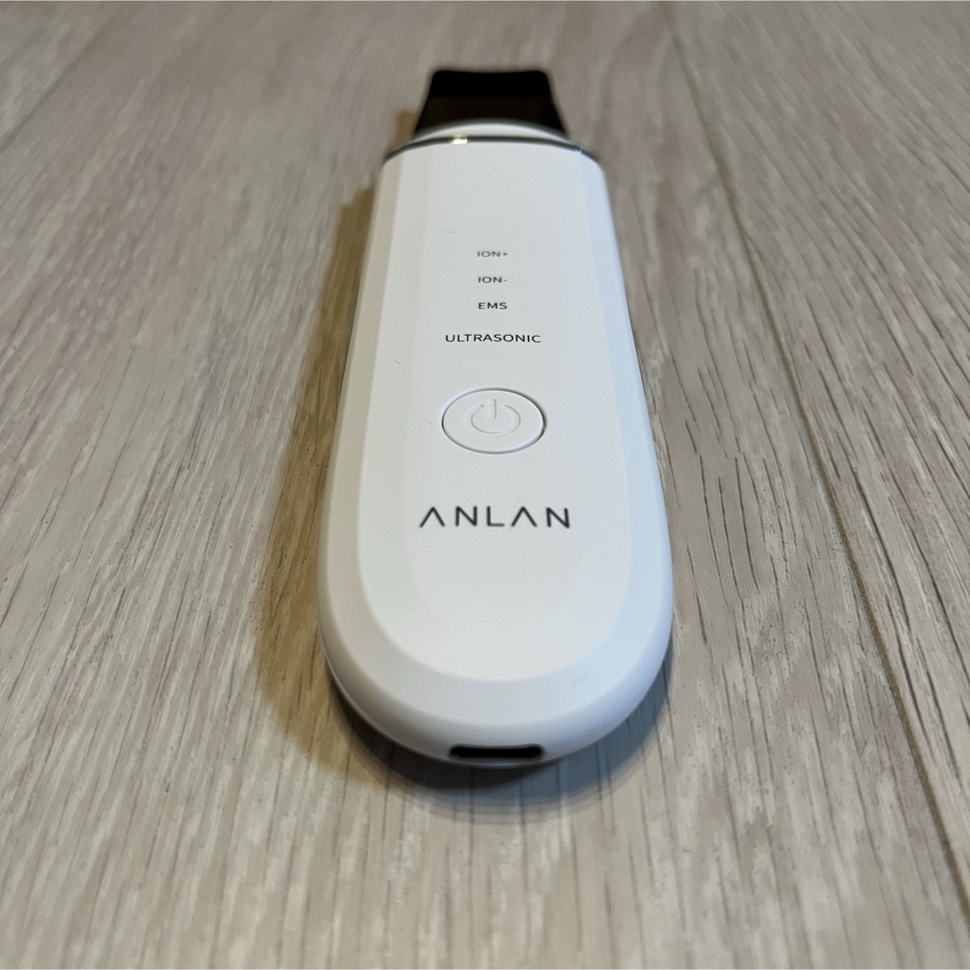 【一度だけ使用】ANLAN ウォーター ピーリング 超音波 イオン クレンジング コスメ/美容のスキンケア/基礎化粧品(ゴマージュ/ピーリング)の商品写真