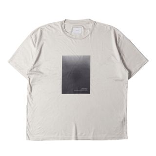 シュタイン(stein)のstein シュタイン Tシャツ サイズ:L 22SS グラフィック リヨセル クルーネック 半袖Tシャツ PRINT TEE_CLOSED CLOSED オーバー サイズ ビッグシルエット グレージュ 日本製 トップス カットソー【メンズ】【中古】(Tシャツ/カットソー(半袖/袖なし))