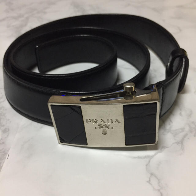 PRADA(プラダ)のプラダ 調整自由 レディース ベルト レザー レディースのファッション小物(ベルト)の商品写真