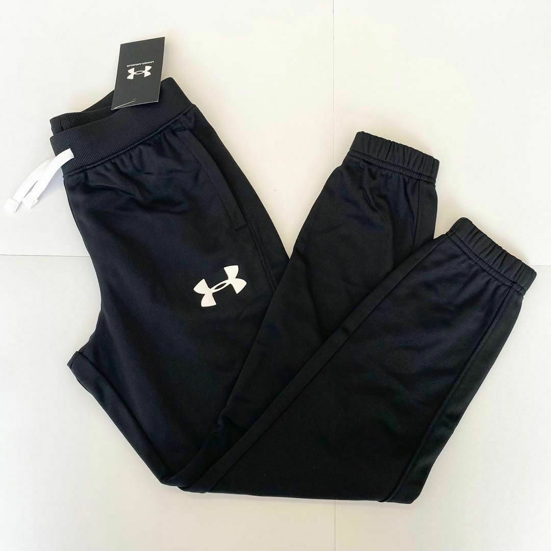 UNDER ARMOUR(アンダーアーマー)の【新品未着用】UNDER ARMOUR アンダーアーマージャージ上下 130 黒 キッズ/ベビー/マタニティのキッズ服男の子用(90cm~)(その他)の商品写真