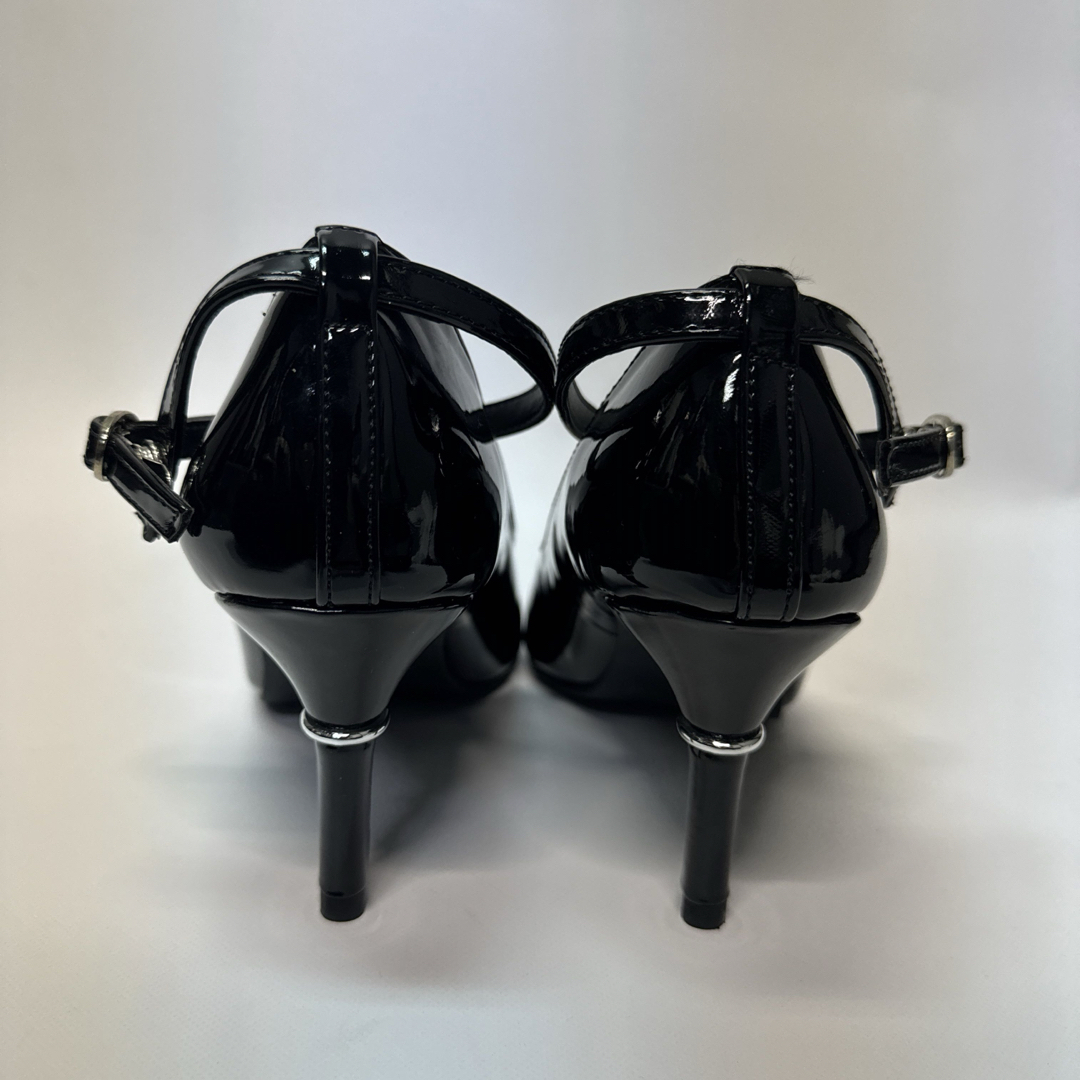 attagirl(アタガール)の新品　attagirl エナメル　ストラップ付き　パンプス　ハイヒール　M 23 レディースの靴/シューズ(ハイヒール/パンプス)の商品写真