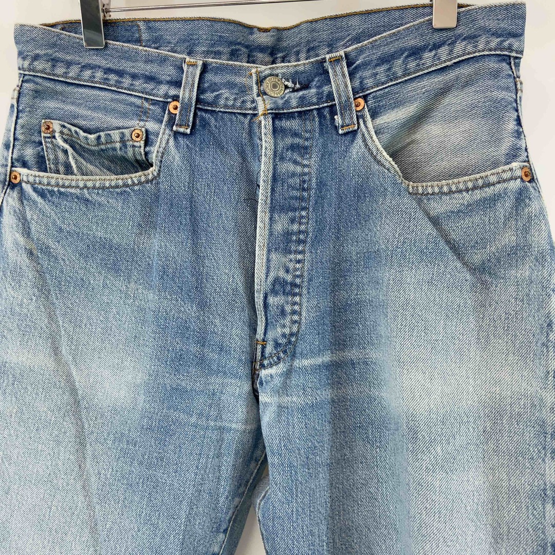 Levi's(リーバイス)のLevi’s リーバイス メンズ デニム/ジーンズ　ダメージ加工　サイズ33 メンズのパンツ(デニム/ジーンズ)の商品写真