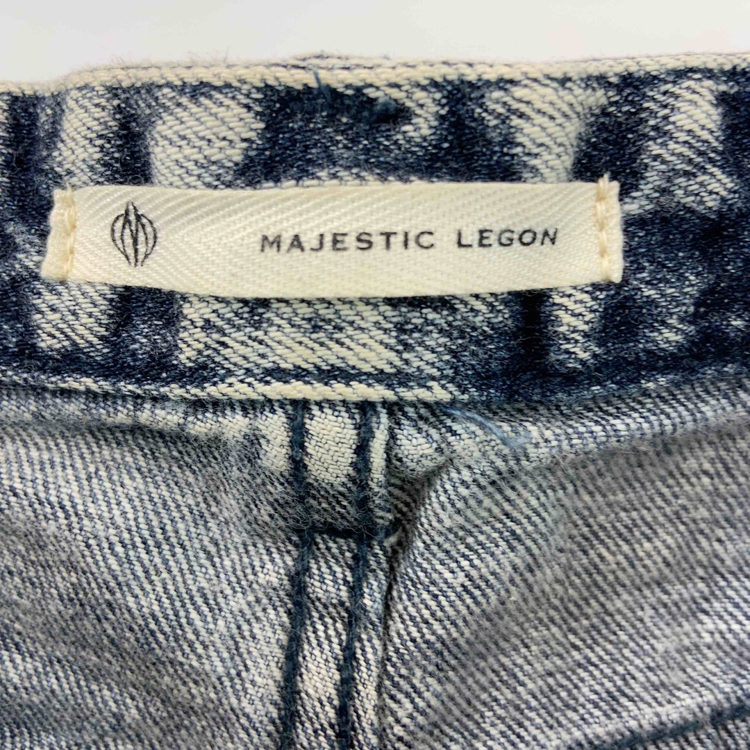 MAJESTIC LEGON(マジェスティックレゴン)のMAJESTIC LEGON マジェスティックレゴン レディース ショートパンツ　デニム　短パン　ダメージ加工 レディースのパンツ(ショートパンツ)の商品写真