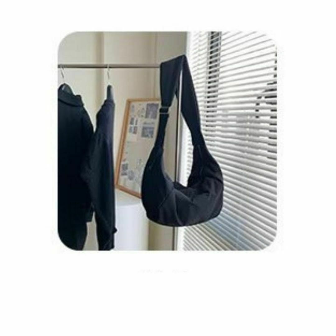 【大人気 斜めがけ ボディバッグ ショルダーバッグ】黒 軽量 男女兼用 大容量 レディースのバッグ(ショルダーバッグ)の商品写真