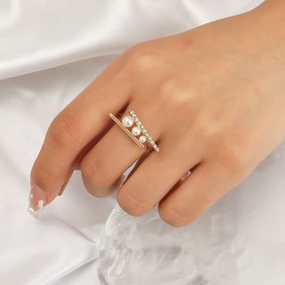 【残り1点】指輪　レディース　デザインリング　綺麗　キラキラ　リング　限定(リング(指輪))