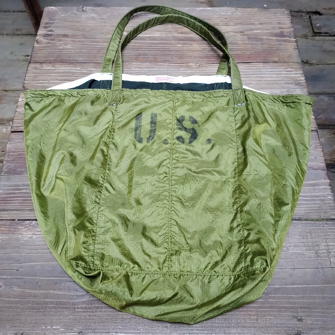 US.ARMY　70s ヴィンテージ 米軍 ポンチョライナー解体生地 ハンドメイドのファッション小物(バッグ)の商品写真