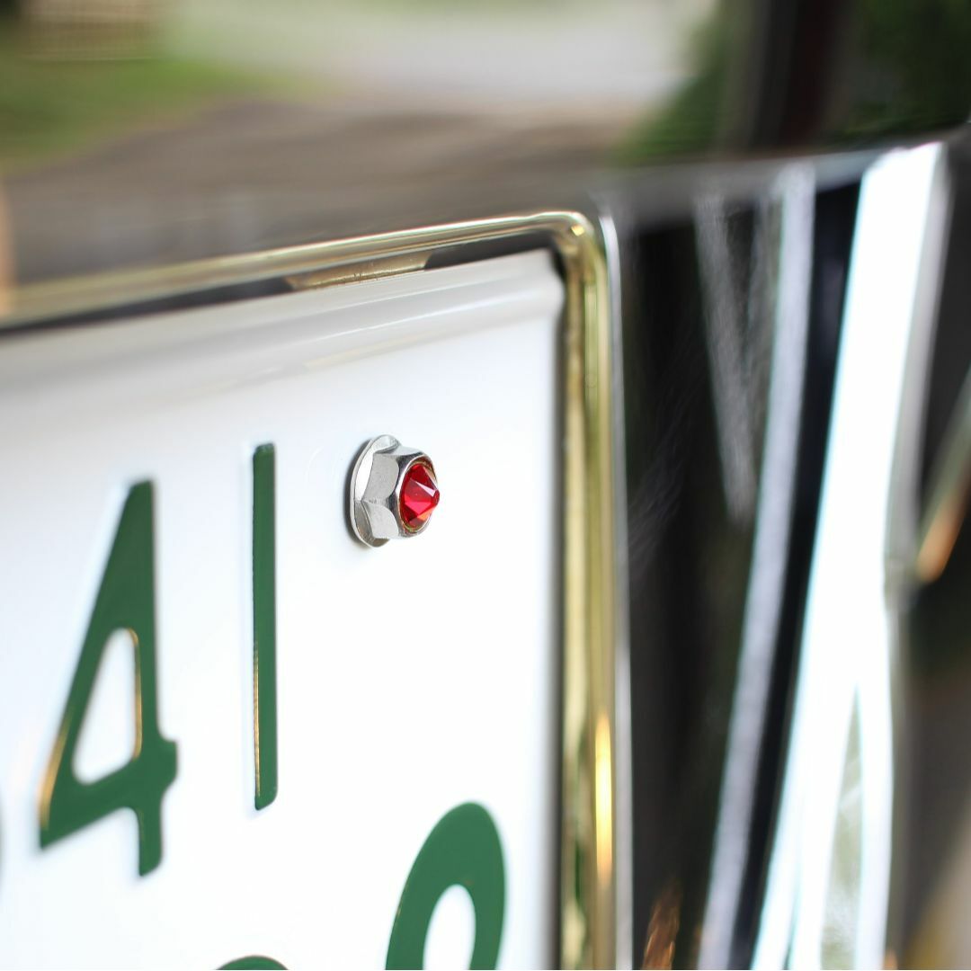 スワロフスキー ナンバーボルト ルビー（赤） ４個 自動車/バイクの自動車(車外アクセサリ)の商品写真