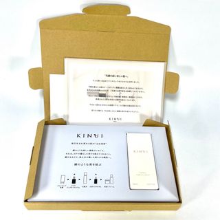 新品未使用 キヌユイ KINUI タマヌピュアオイルセラム 30ml 美容液(美容液)