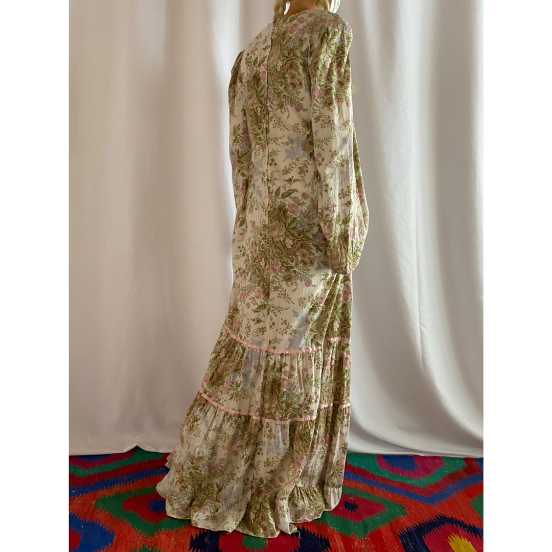 古着 ビンテージ 70s USA クラシカル ガーリー 総柄 花柄 古着 ビンテージ 70s USA クラシカル ガーリー 総柄 花柄