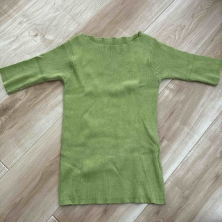 グレイル(GRL)のGRL グレイル　リブトップス　ライトグリーン　5分袖(Tシャツ(長袖/七分))
