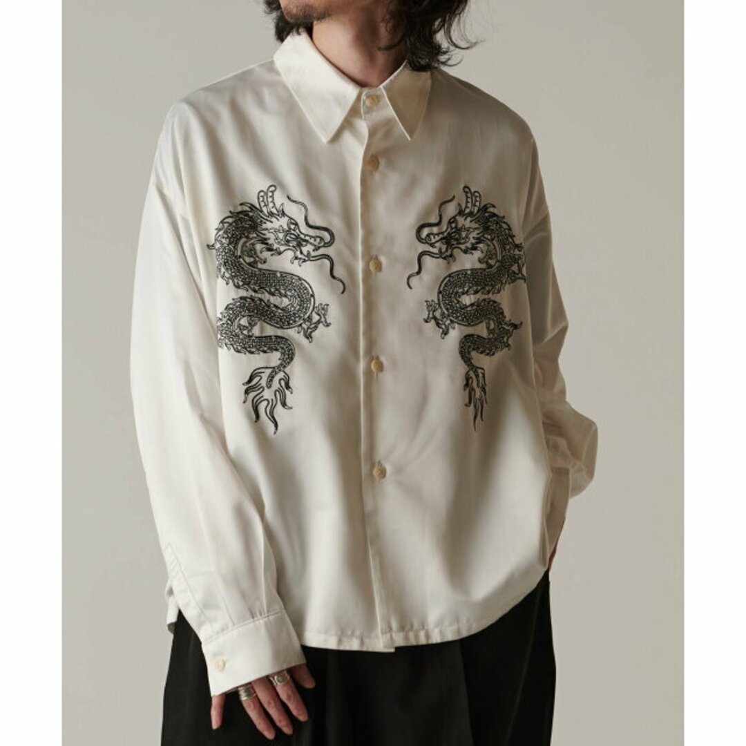 PAL GROUP OUTLET(パルグループアウトレット)の【ホワイト】【Lui's】DRAGON刺繍サテンシャツ メンズのトップス(シャツ)の商品写真