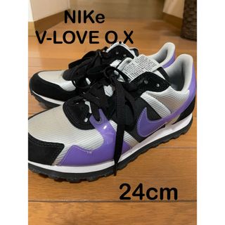 ナイキ(NIKE)のNIKE V-LOVE O.X ナイキ　スニーカー　24cm(スニーカー)