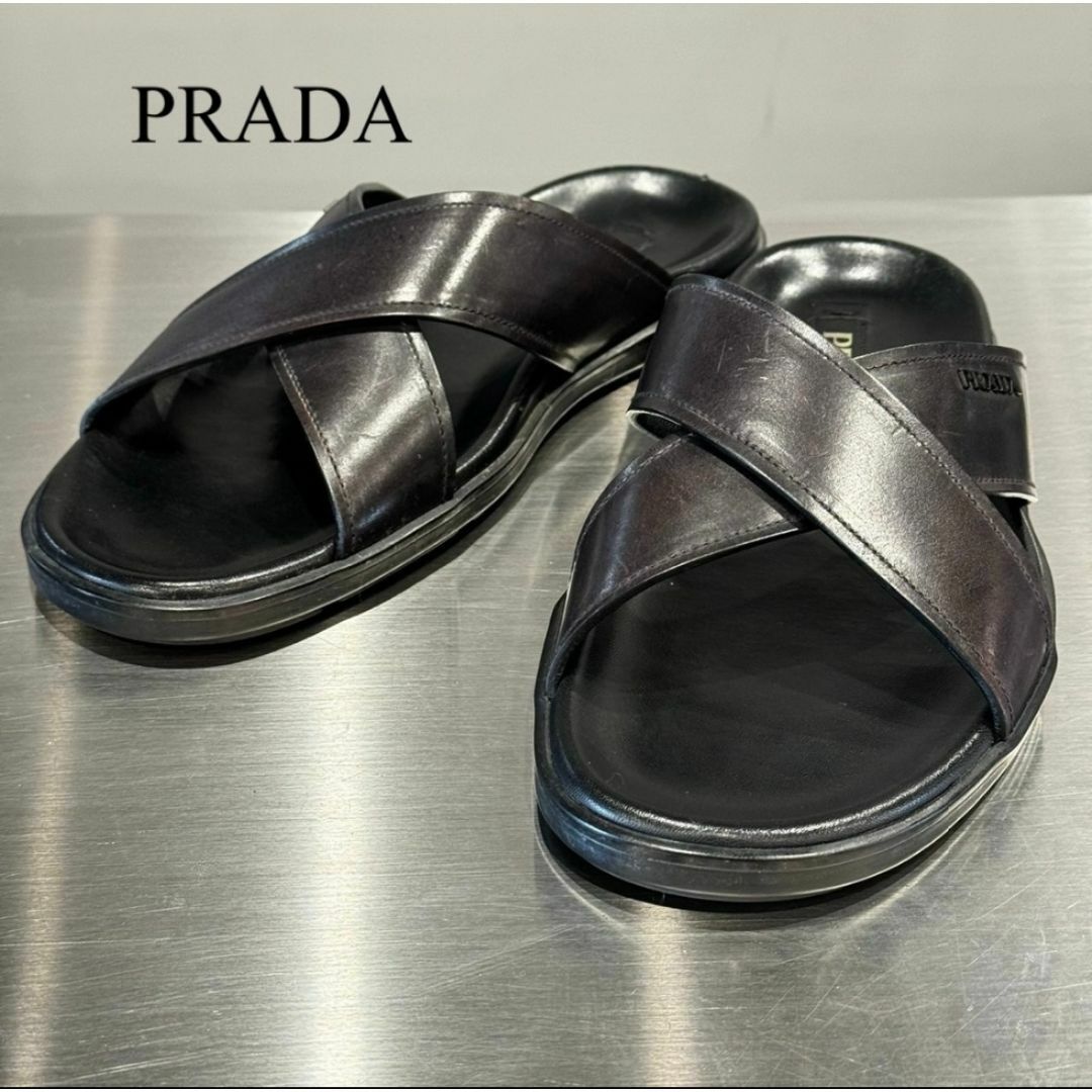 PRADA(プラダ)の『PRADA』プラダ (8) レザーサンダル メンズの靴/シューズ(サンダル)の商品写真