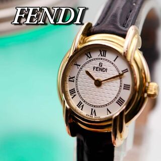 フェンディ(FENDI)の美品！FENDI ラウンド ゴールド クォーツ レディース腕時計 676(腕時計)