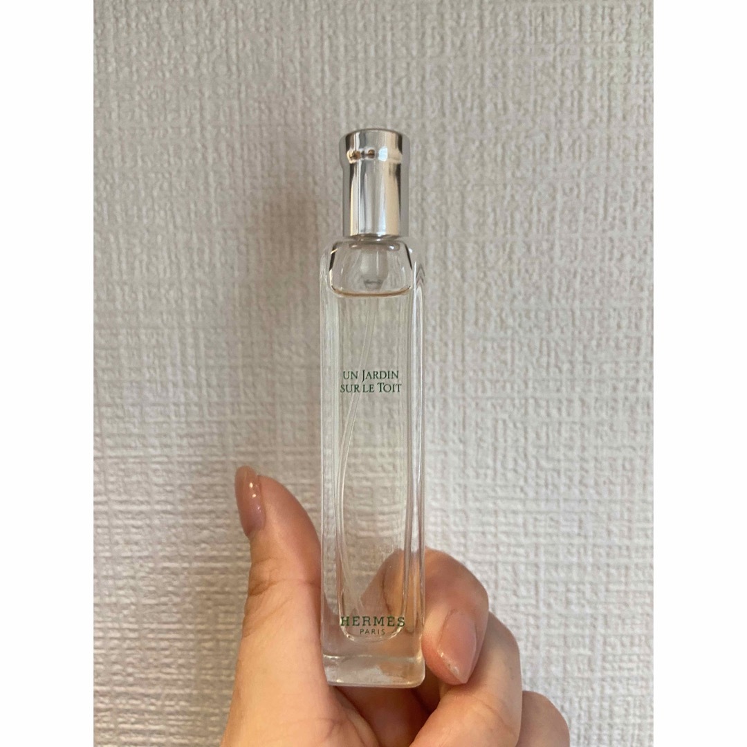 Hermes(エルメス)のエルメス　HERMES 屋根の上の庭　10ml コスメ/美容の香水(ユニセックス)の商品写真