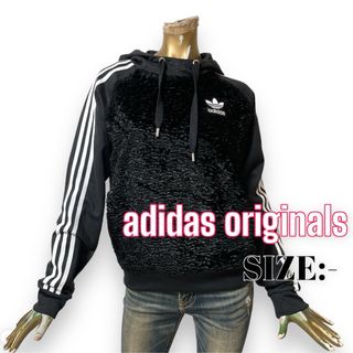 adidas - adidas ♥ 激かわ 三本ライン フェイクファー風 ベロア パーカー