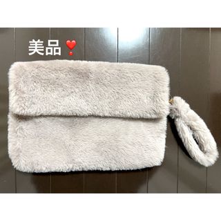 イング(INGNI)の冬物最終値下げ❣【美品】INGNI ファークラッチバッグ 2way グレー(クラッチバッグ)