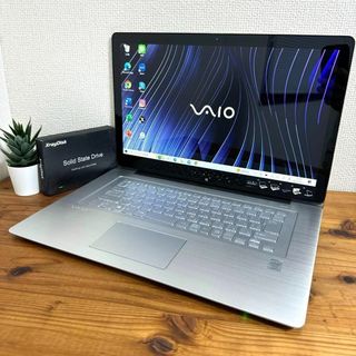 ソニー(SONY)の【希少】VaioFit 高級アルミボディ☘corei7☘SSD512/8GB(ノートPC)