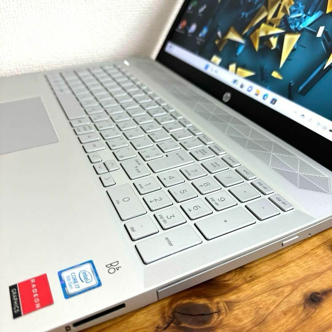 HP(ヒューレットパッカード)の【高性能】Pavilionロイヤルブル☘8世代i7☘メモリ16/NVMe256 スマホ/家電/カメラのPC/タブレット(ノートPC)の商品写真