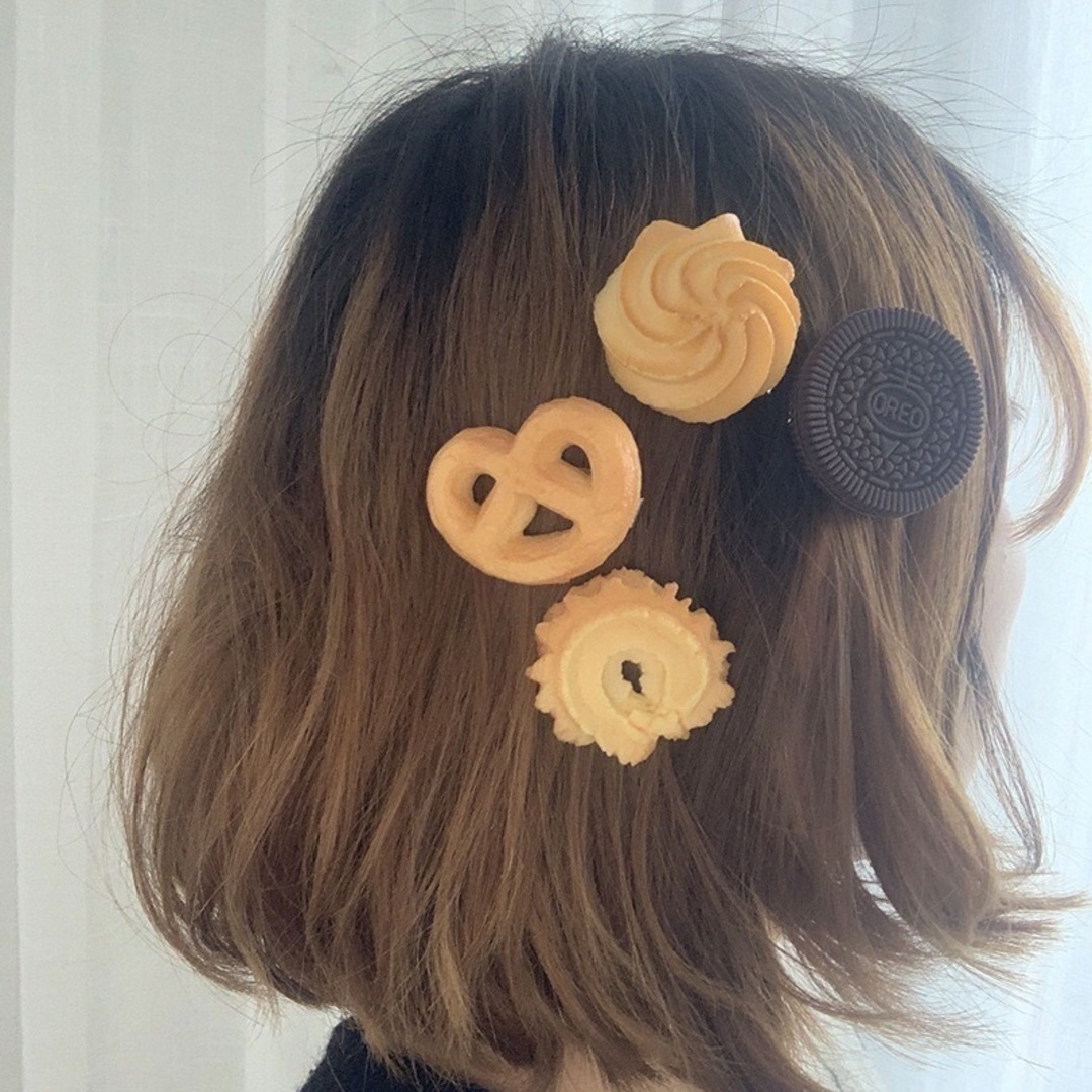 【残３】ヘアピン　クッキー　ヘアクリップ　ヘアアクセ　食玩　食品サンプル　 レディースのヘアアクセサリー(ヘアピン)の商品写真