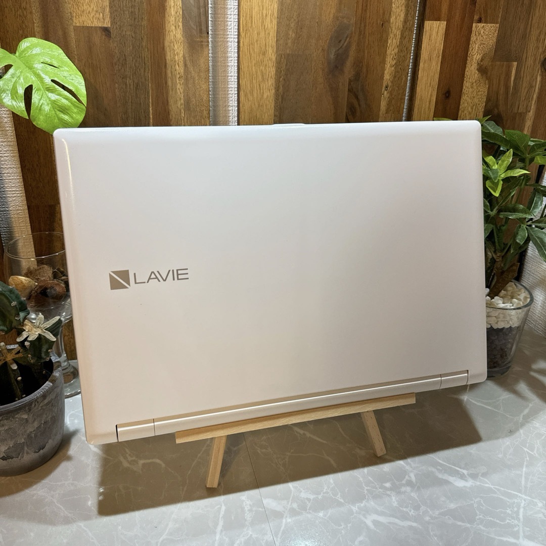 NEC(エヌイーシー)の【美品】NEC LAVIE NS710/J☘️i7第8世代☘️メモ8G☘️SSD スマホ/家電/カメラのPC/タブレット(ノートPC)の商品写真