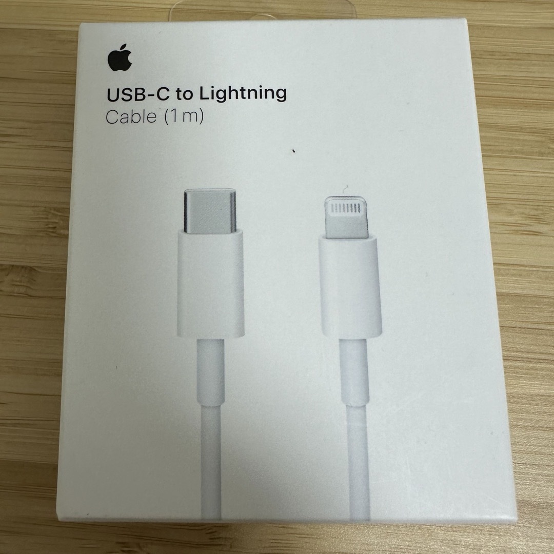 Apple(アップル)のアップル Apple Lightning - USB-Cケーブル 1m  スマホ/家電/カメラのスマホアクセサリー(その他)の商品写真